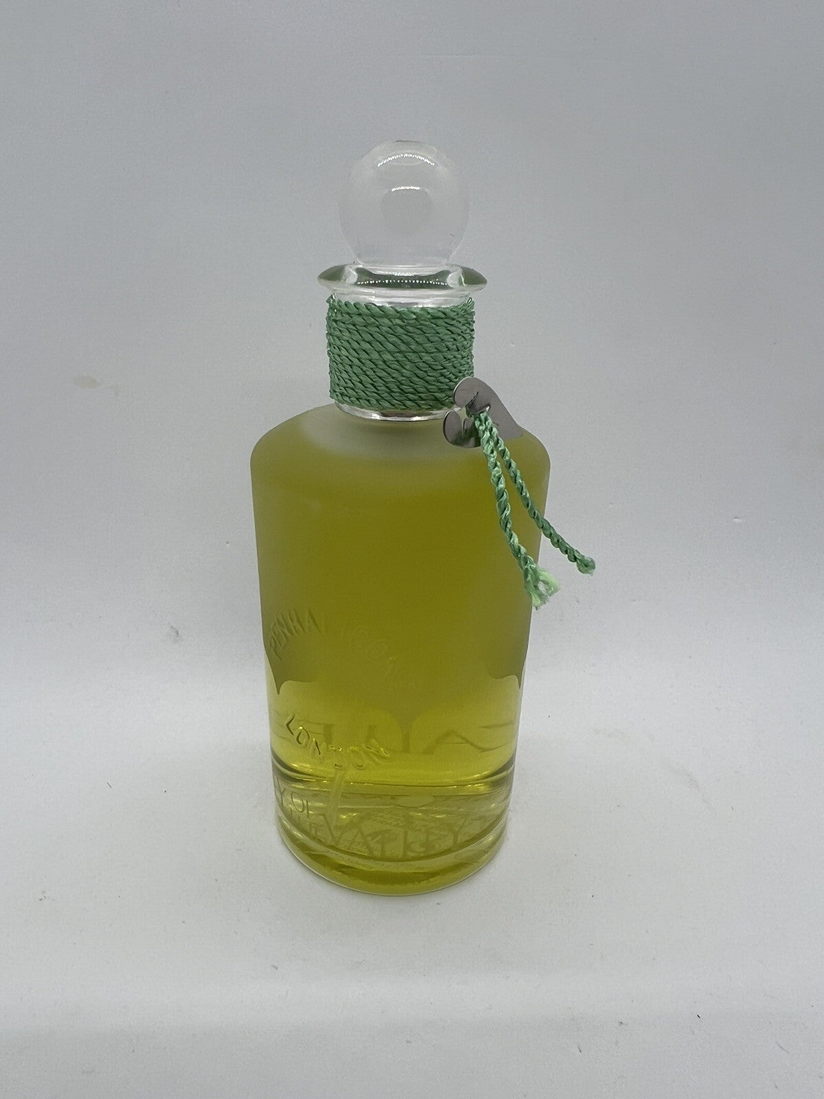 Penhaligon's Lily of the Valley Edt  3.3oz/100mL + Talcum Powder 100g (edt Open)15