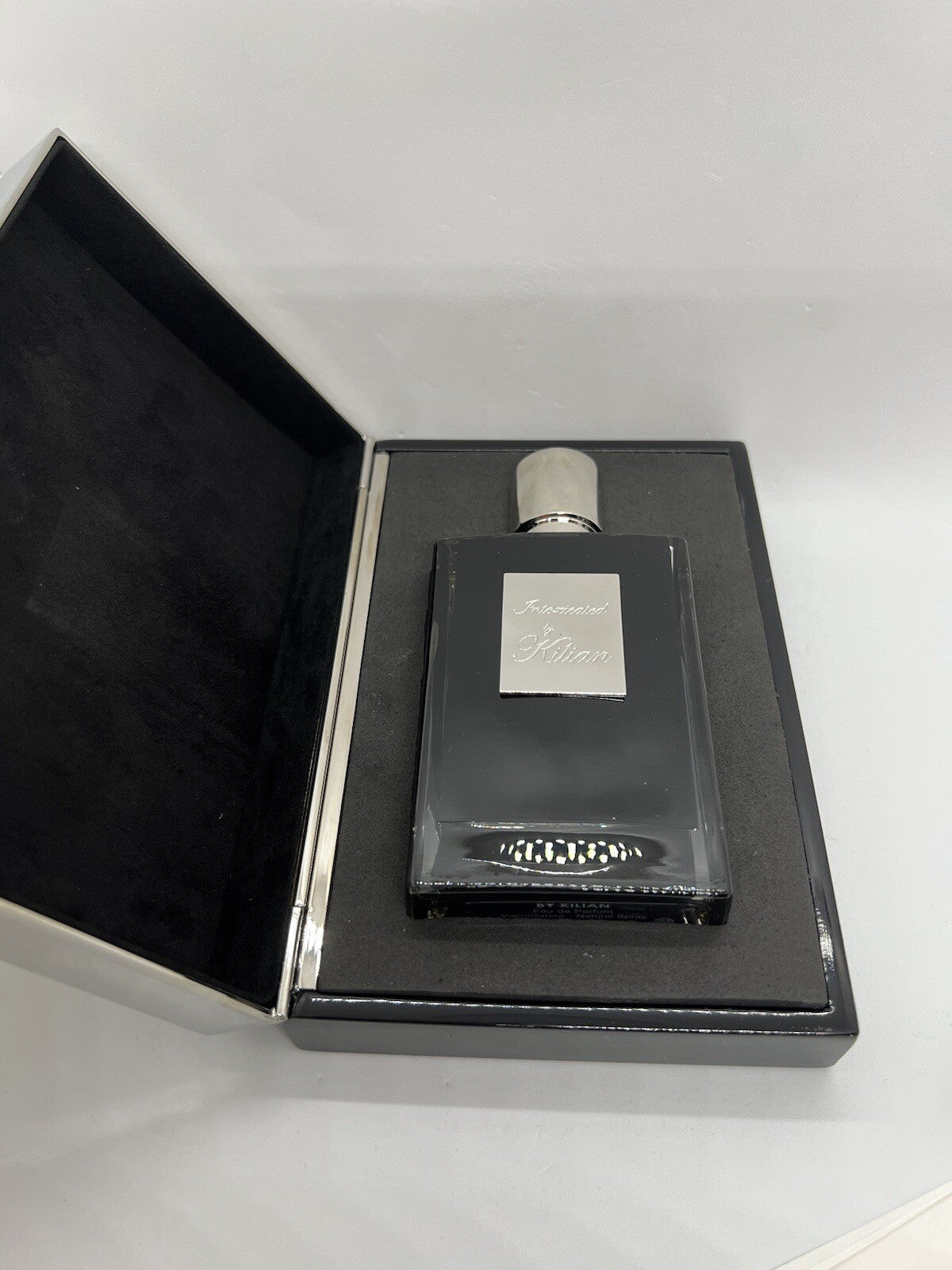 Kilian Intoxicated 50ml/1.7oz With Coffret Older Version Silver Cap See Pics1