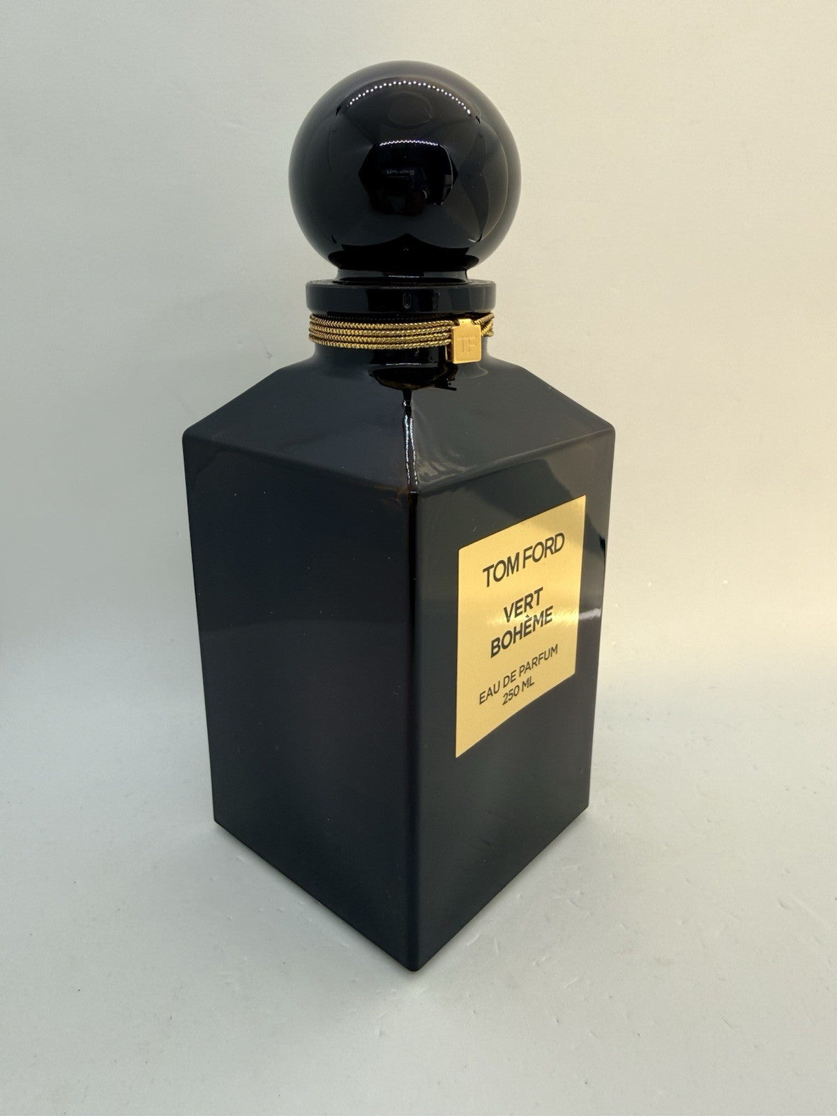 Tom Ford Vert Boheme  EDP 250ml/8.5 Oz  (Discontinued)5