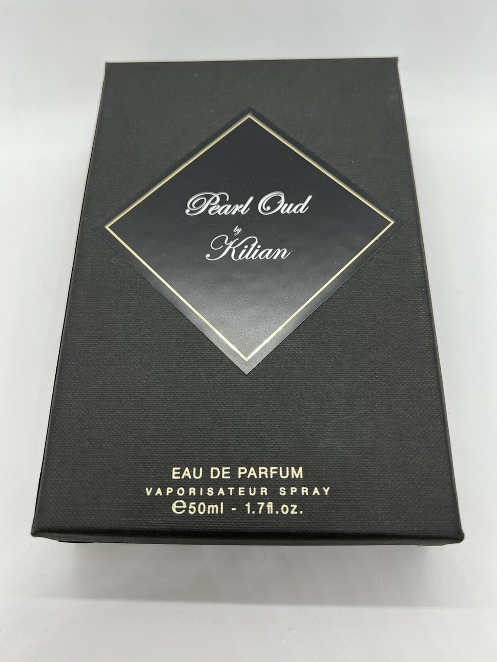 Pearl oud edp By Kilian 50ml/1.7 oz Discontinued Grey Cap/grey Plate2