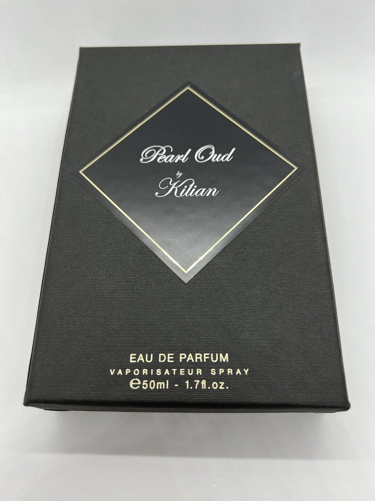 Pearl oud edp By Kilian 50ml/1.7 oz Discontinued Grey Cap/grey Plate2