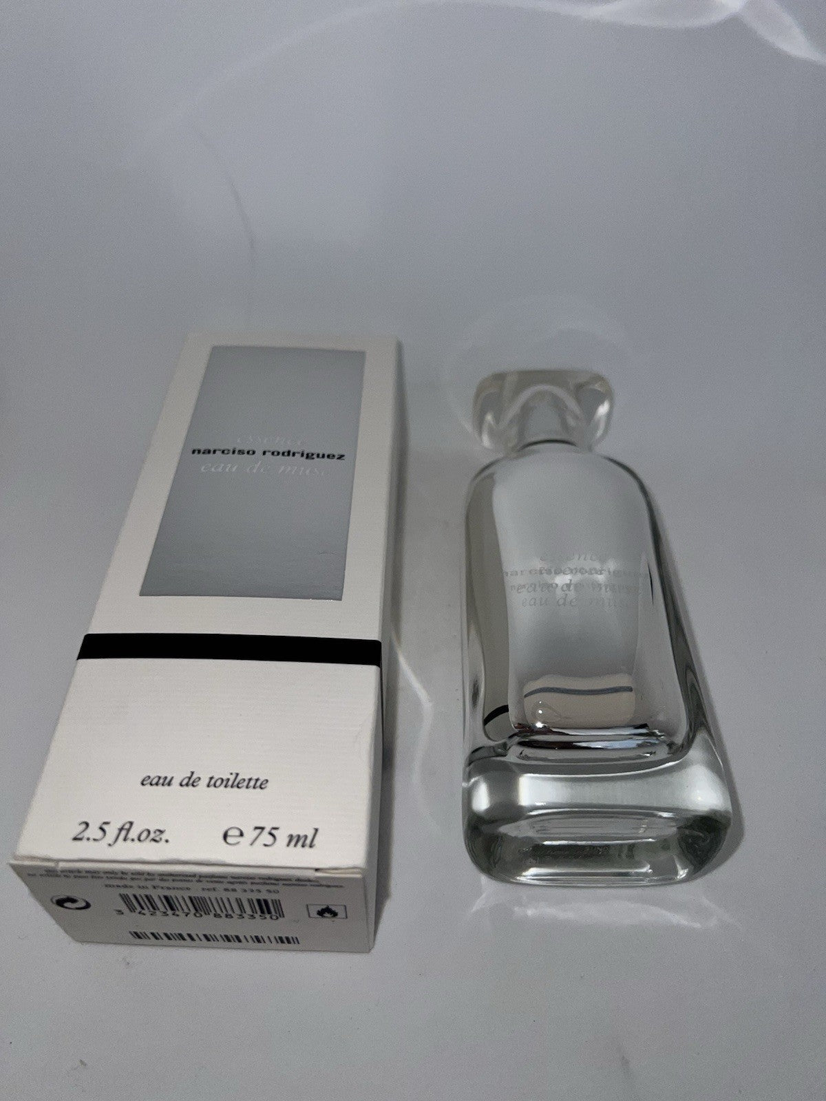 ESSENCE EAU DE MUSC Narciso Rodriguez EDT 75 ml 2.5 oz1