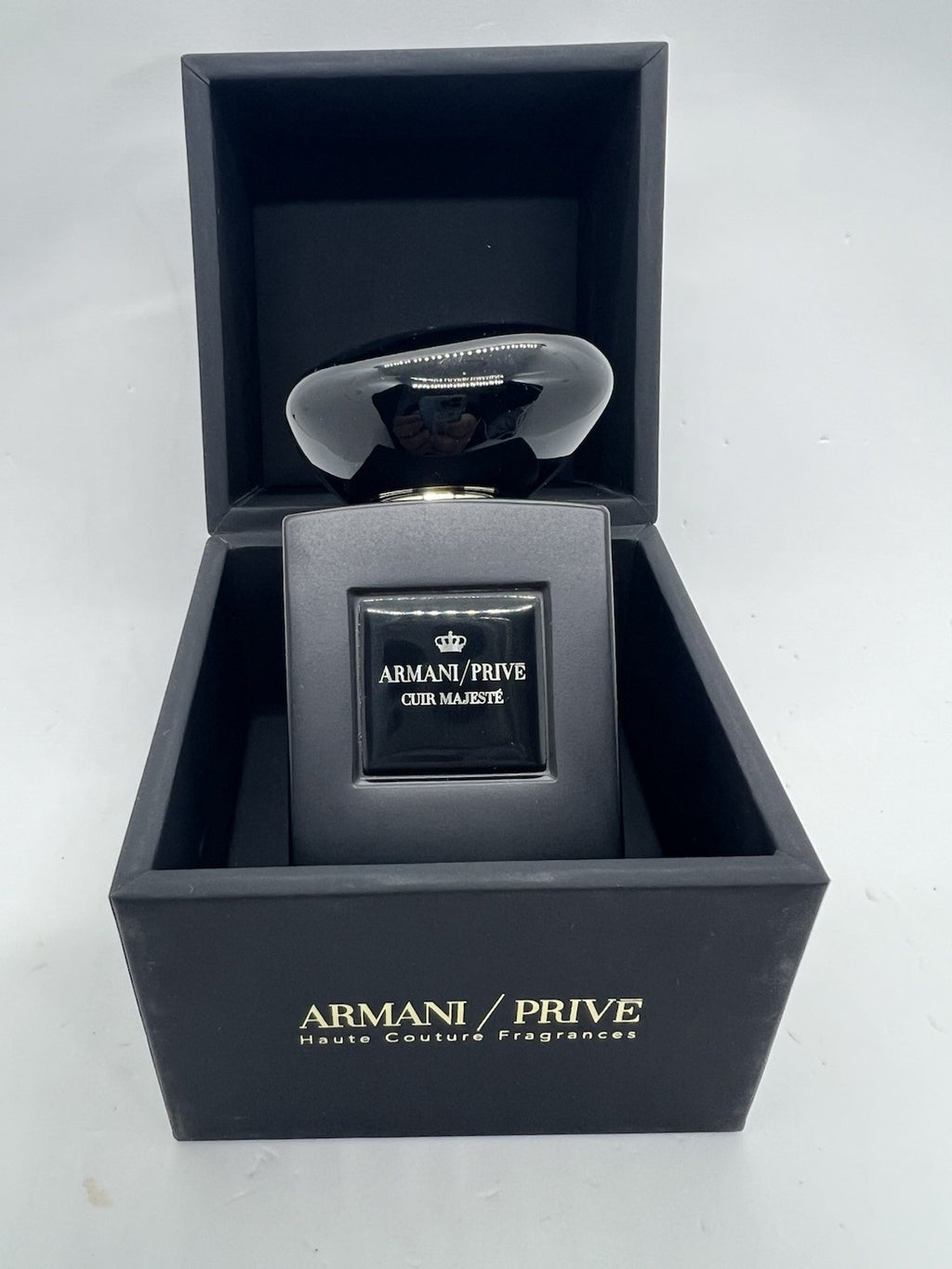 Armani/Privē Cuir Majeste edp Intense 50ml/1.7 oz  Discontinued/HTF12