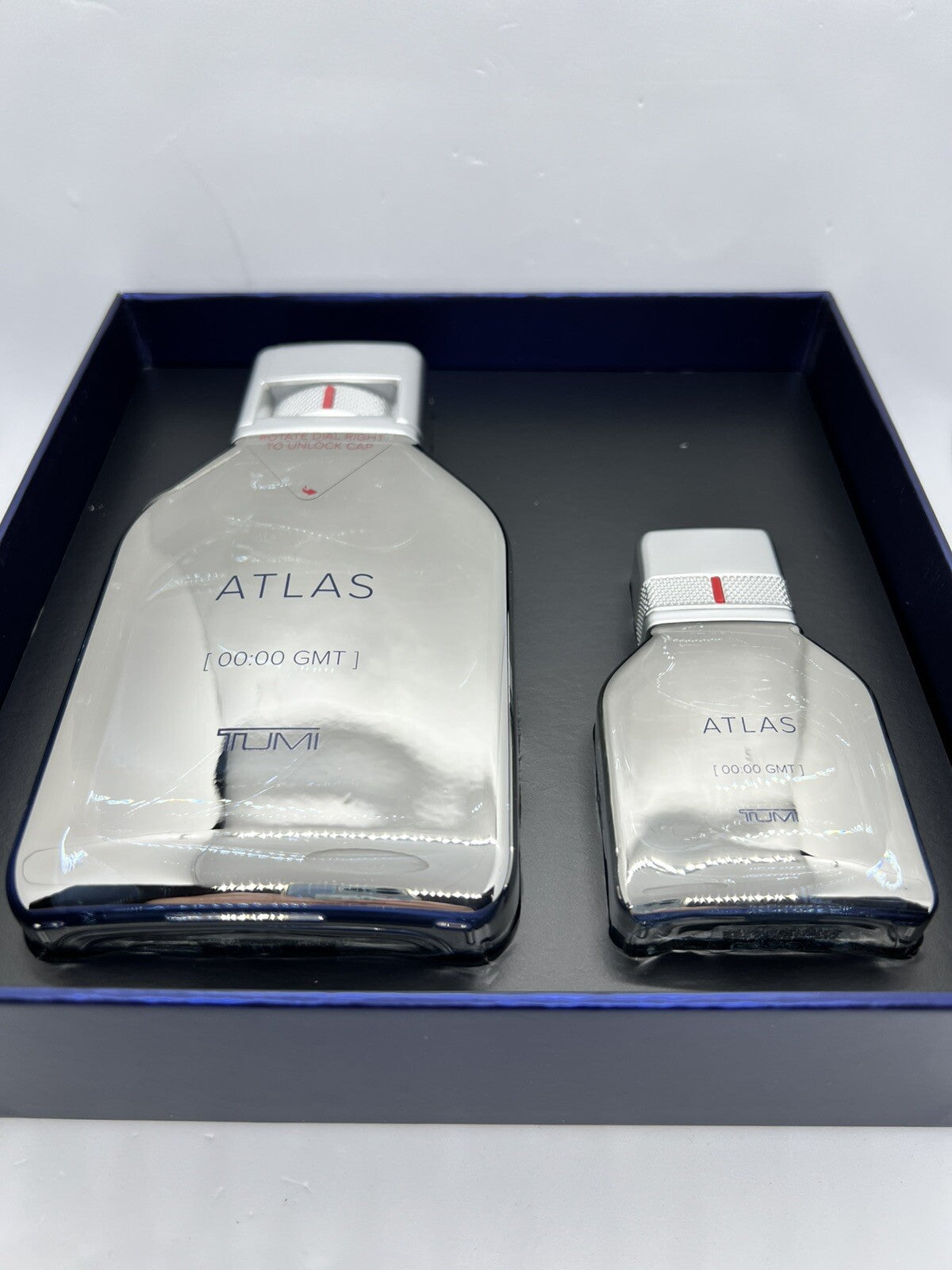 Atlas edp by Tumi - 2 Pc Gift Set 6.8 Oz/200ml+1oz/30ml0
