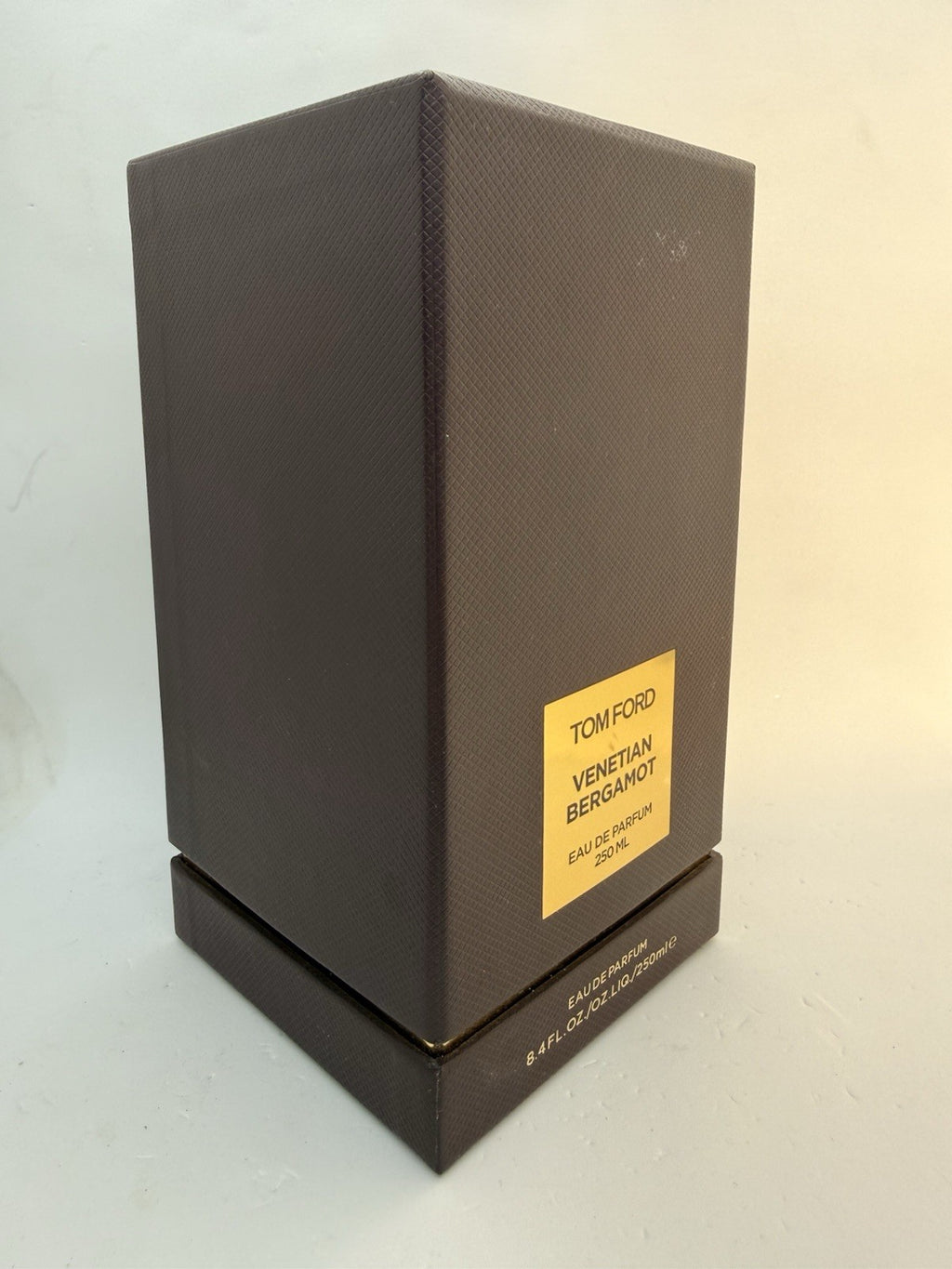 Tom Ford Venetian Bergamot  EDP 250ml/8.5 Oz  (Discontinued)6