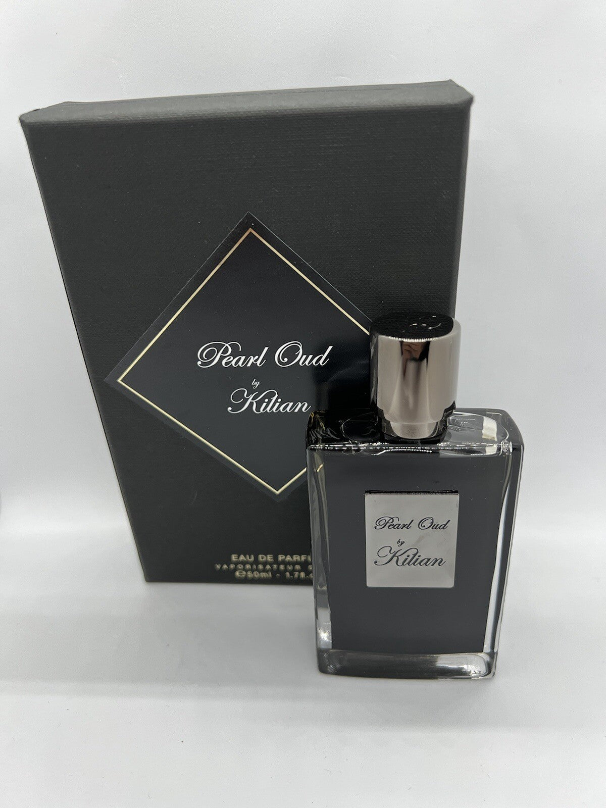 Pearl oud edp By Kilian 50ml/1.7 oz Discontinued Grey Cap/grey Plate0
