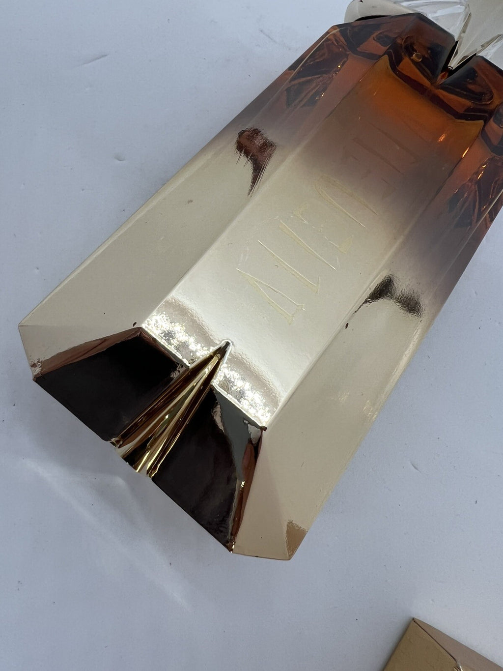 Thierry Mugler Alien Oud Majestueux Edp  90ml/3 oz Discontinued8