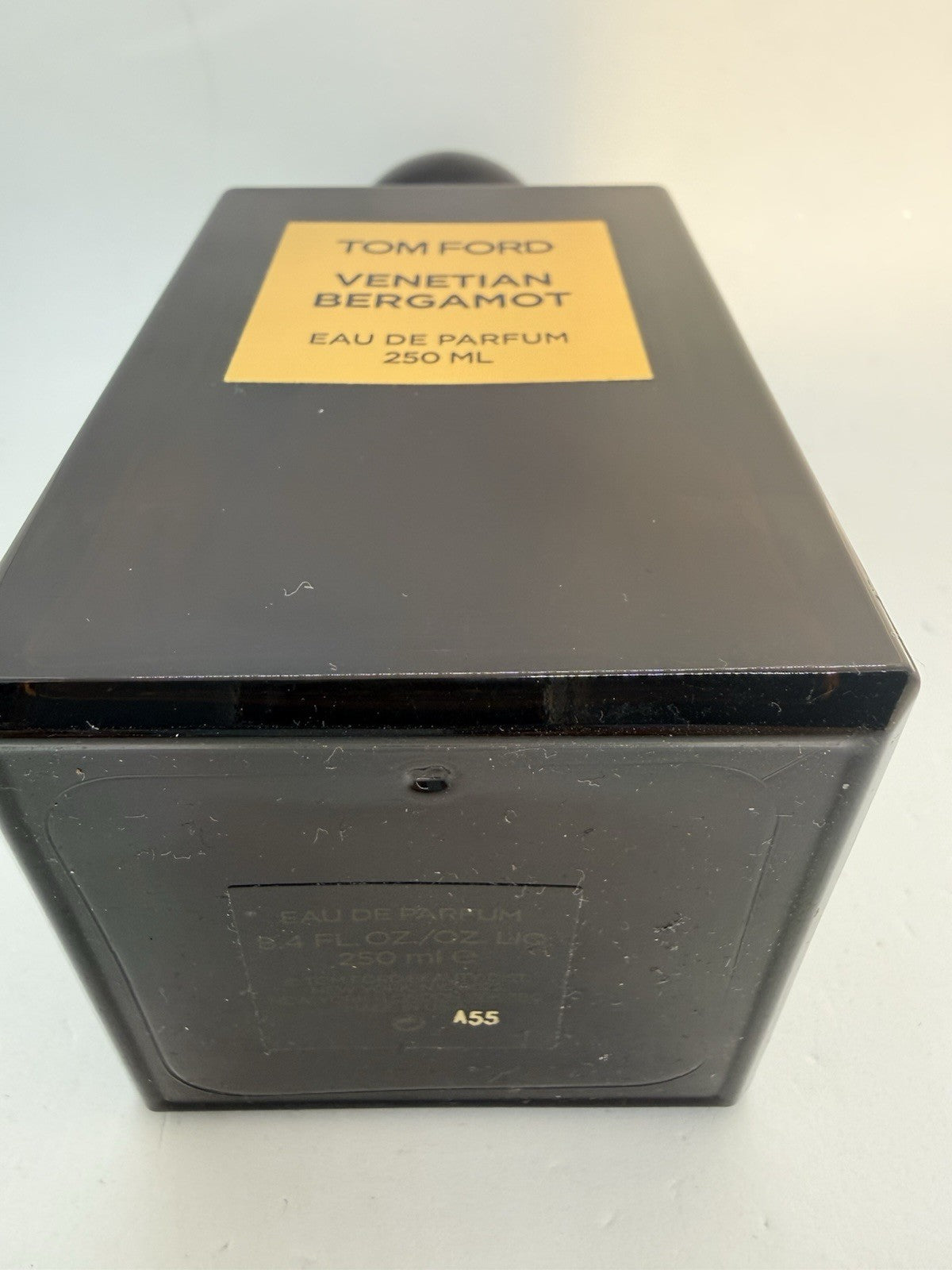 Tom Ford Venetian Bergamot  EDP 250ml/8.5 Oz  (Discontinued)4