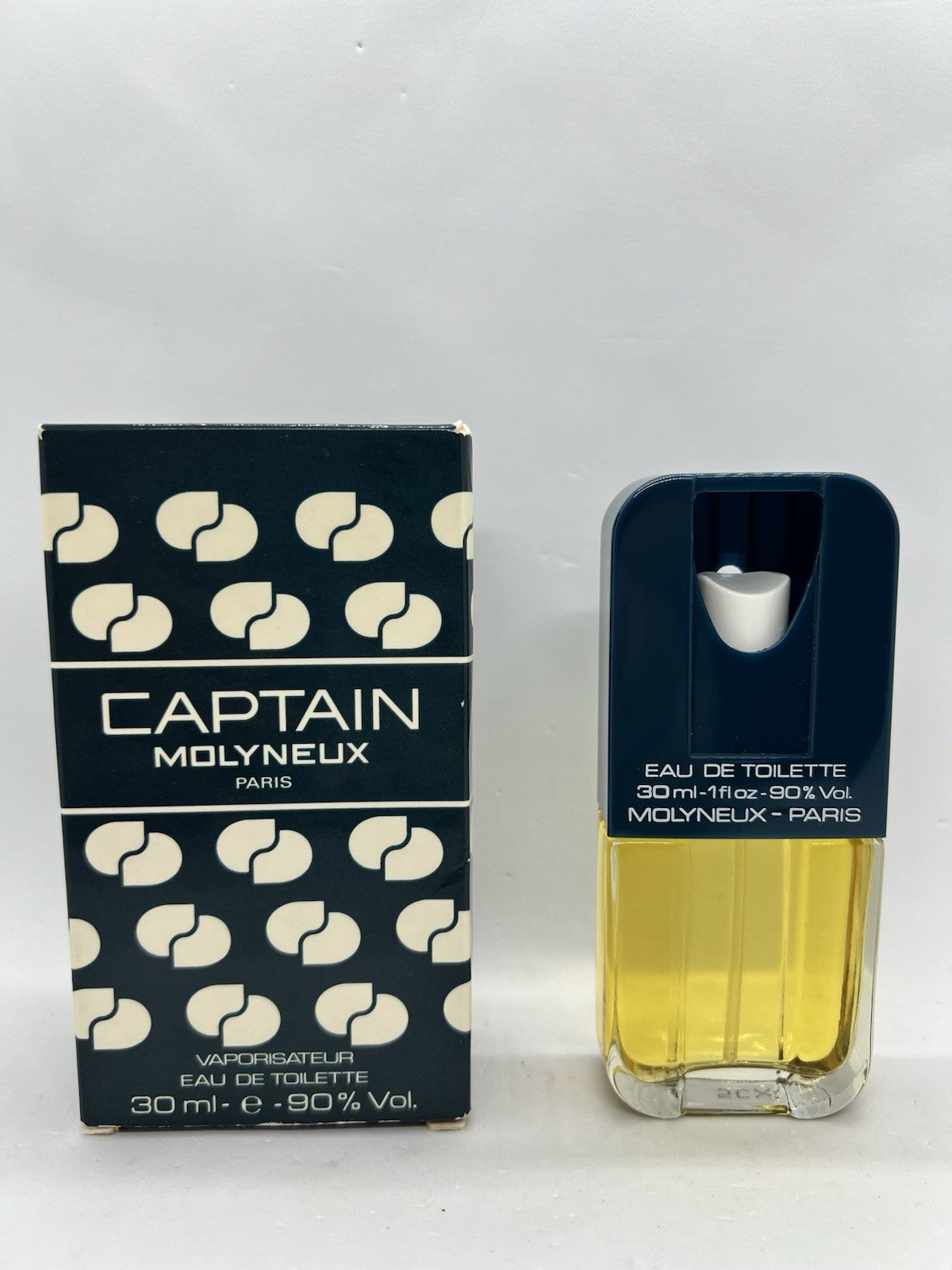 Captain edt By Molyneux Men's  1 OZ/30 ML VINTAGE/DISCONTINUED.1
