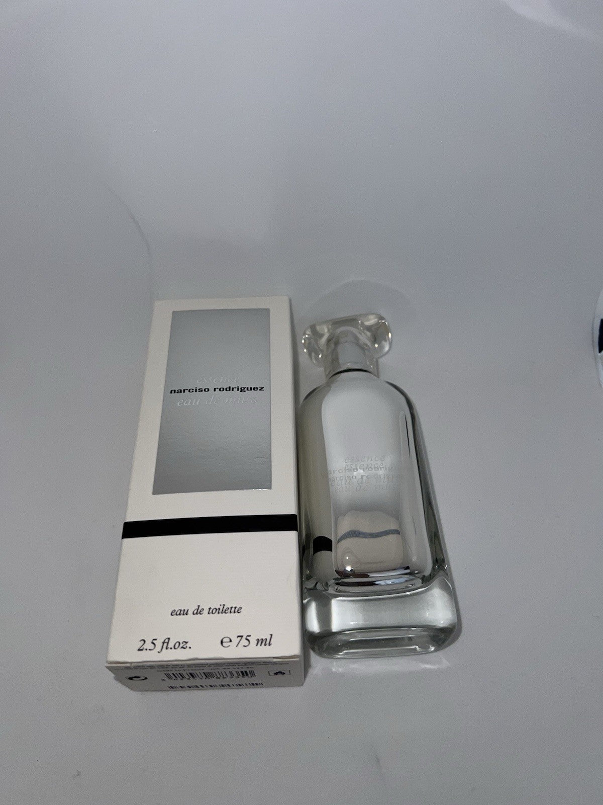 ESSENCE EAU DE MUSC Narciso Rodriguez EDT 75 ml 2.5 oz2