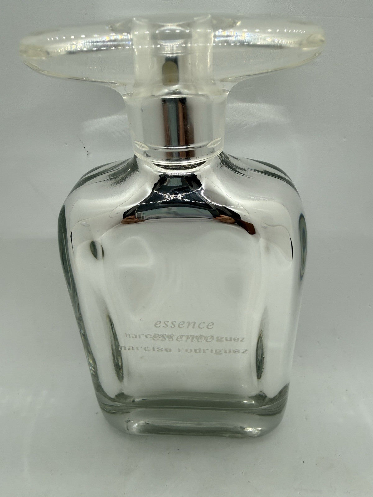 Essence edp By Narciso Rodriguez 100ml/3.3 Oz ( Rare & Discontinued )0